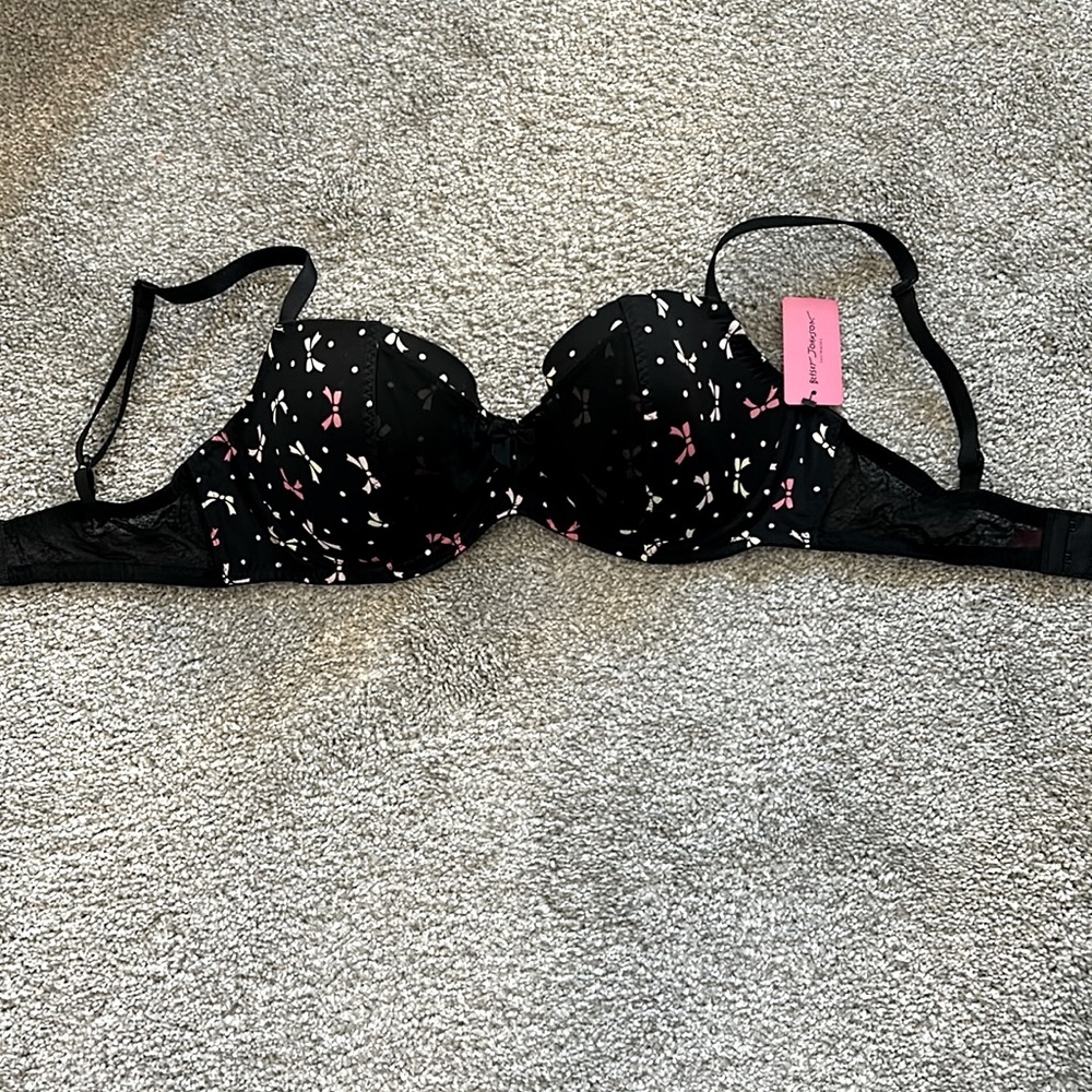 NWT Betsey Johnson Demi bra